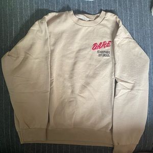 D.A.R.E Men’s Cream/Beige Embroidered Sweatshirt